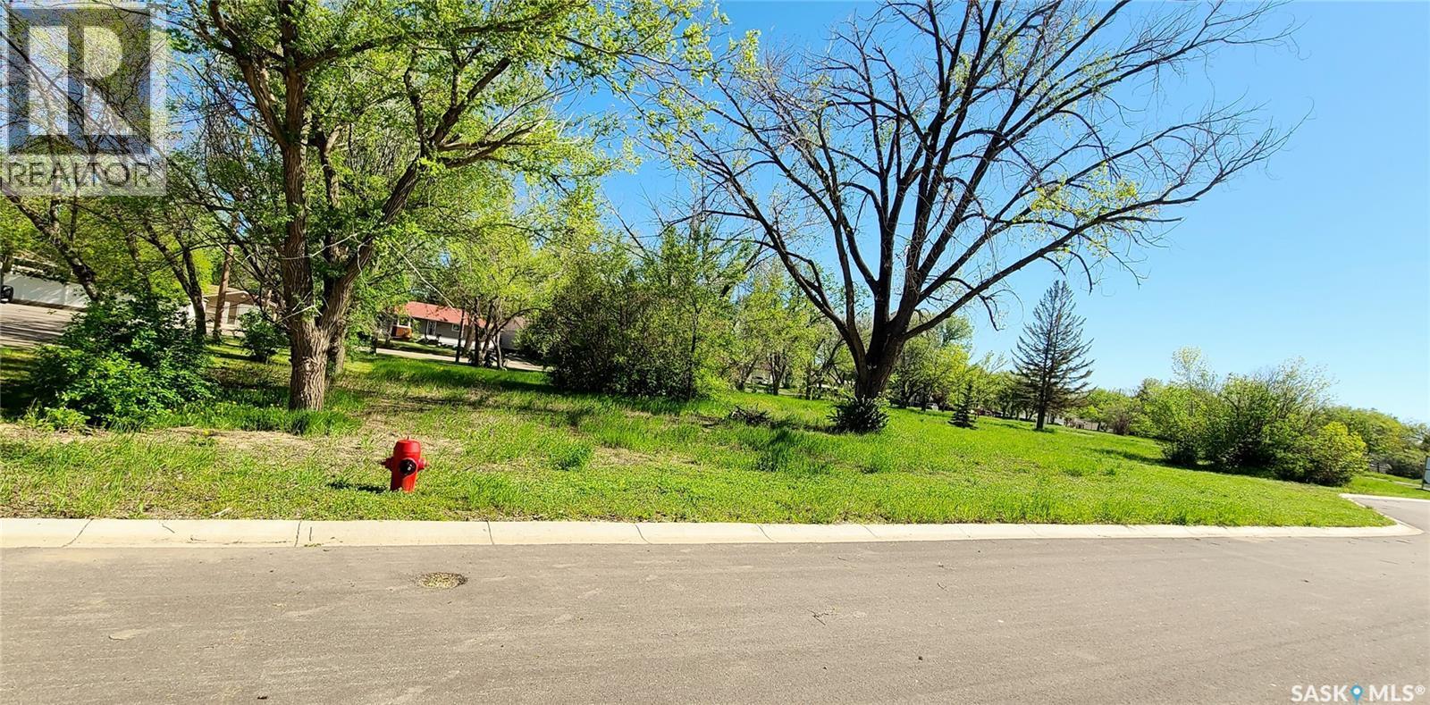 16 Kenney Crescent, Weyburn, SK