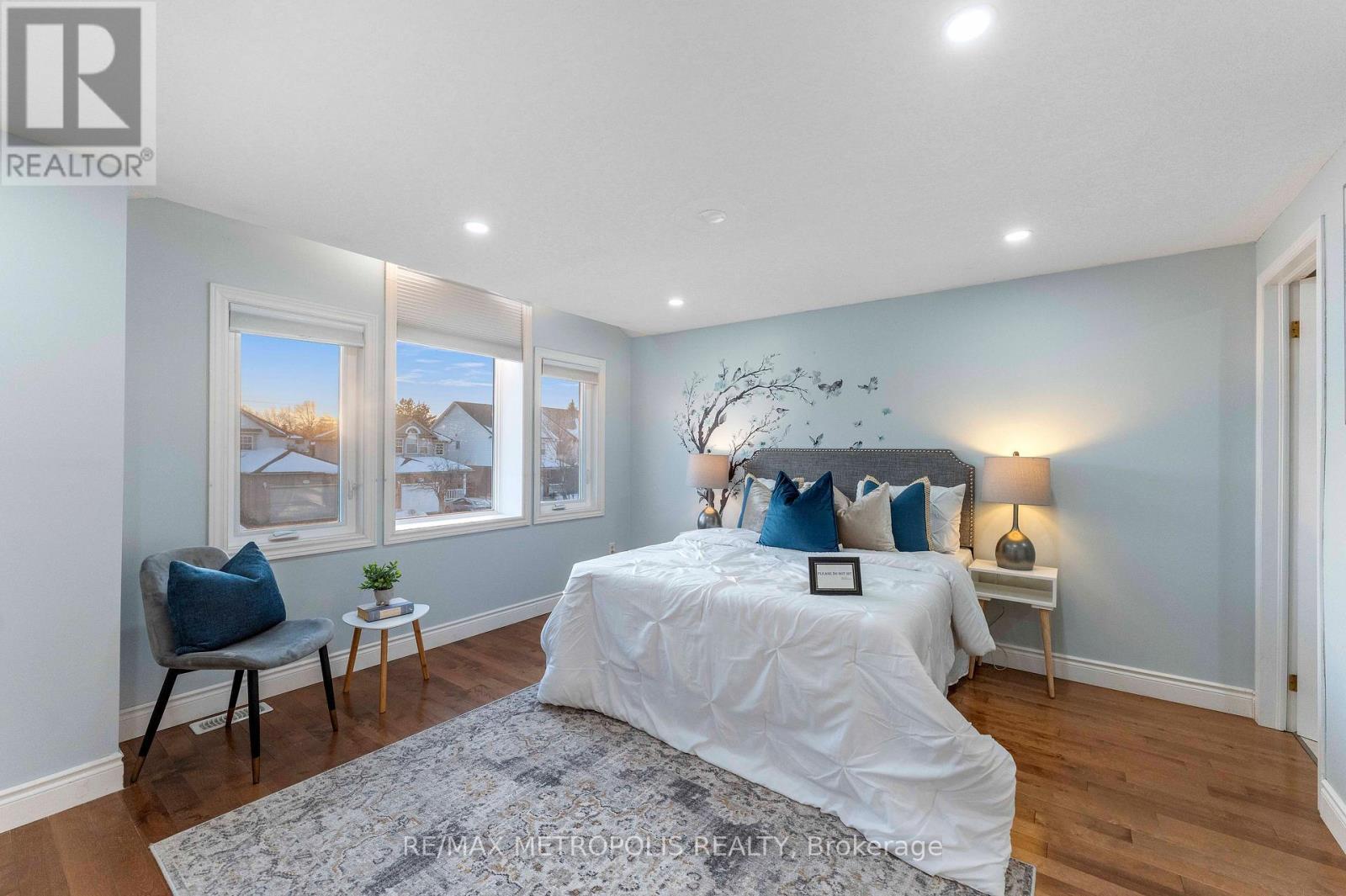 135 Veronica Drive, Kitchener, ON - Indoor Photo Showing Bedroom