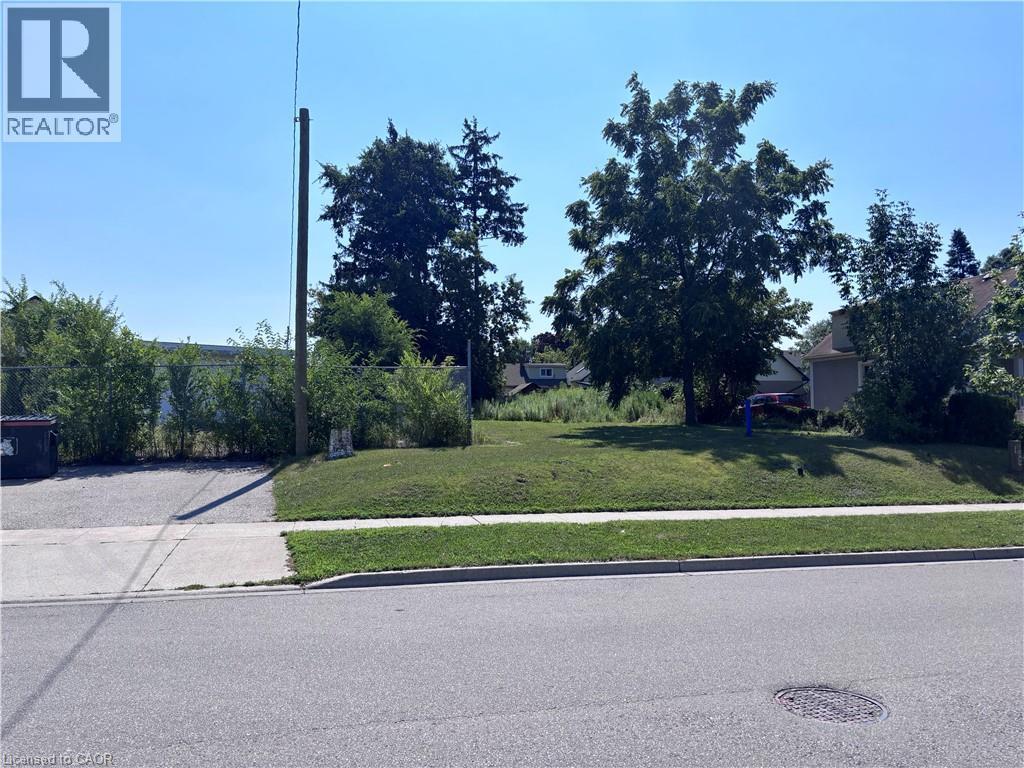 back of lot - 2191 Kingsway Drive, Kitchener, ON