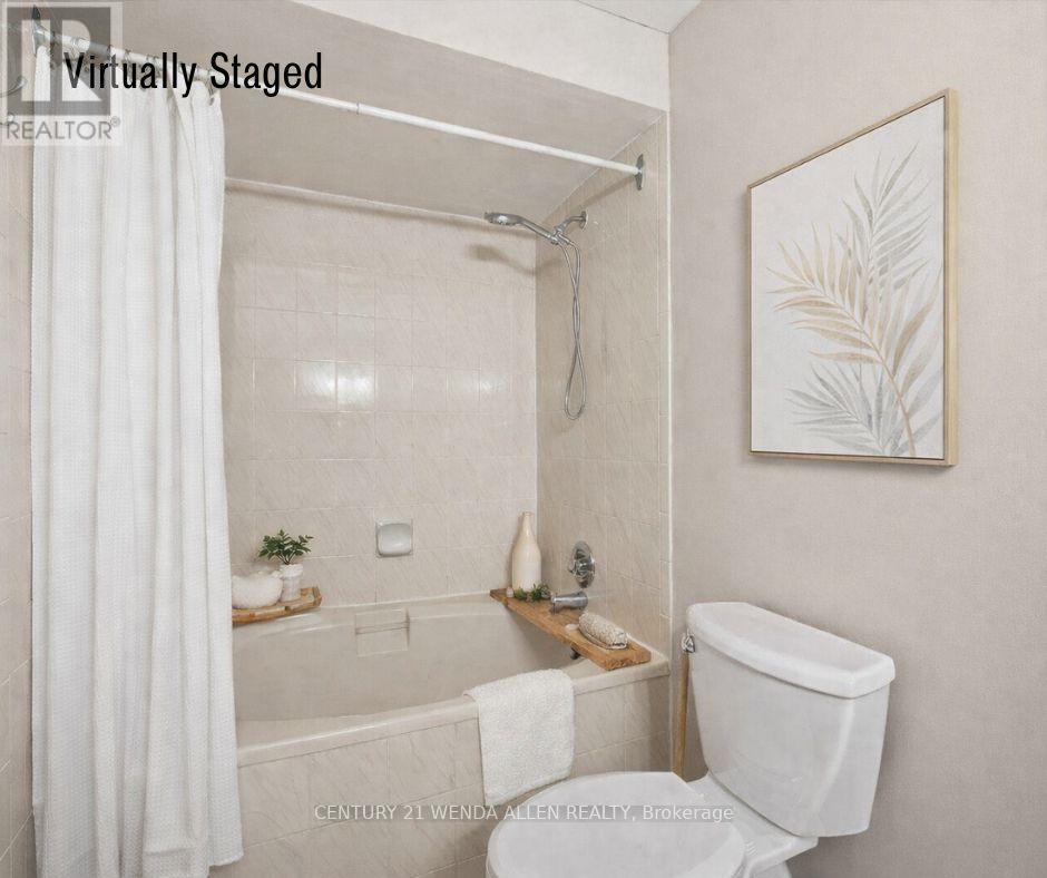 D16 - 1663 Nash Road, Clarington, ON - Indoor Photo Showing Bathroom