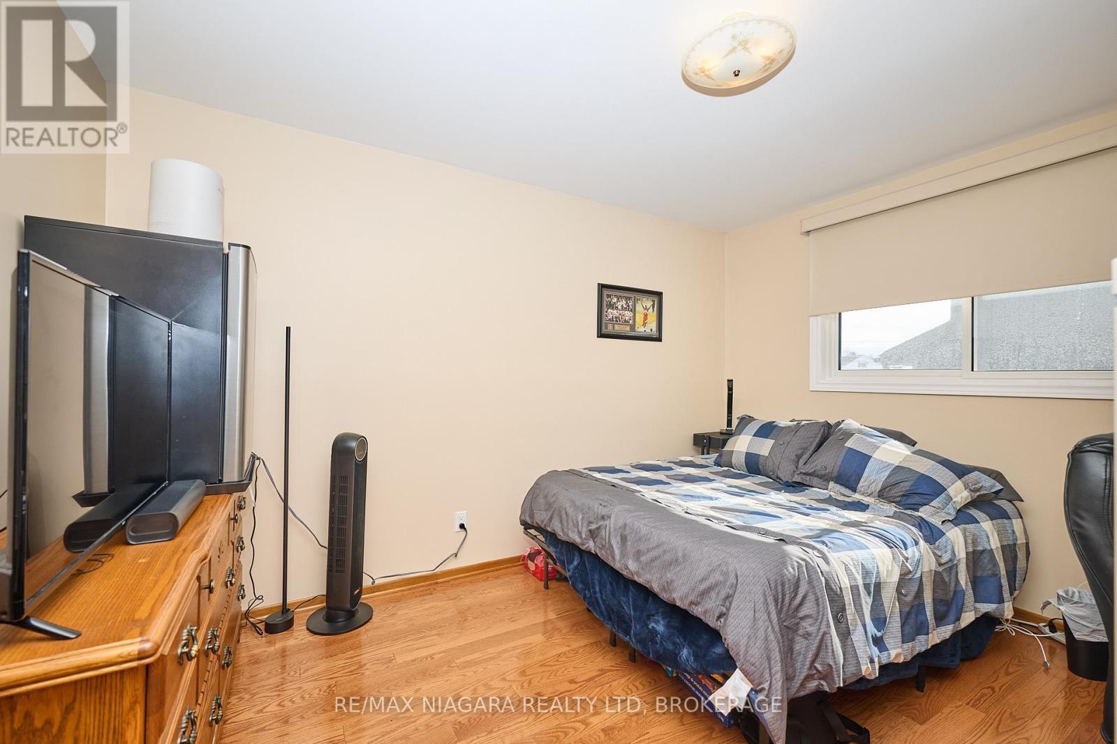 50 Chetwood Street, St. Catharines (Western Hill), ON - Indoor Photo Showing Bedroom