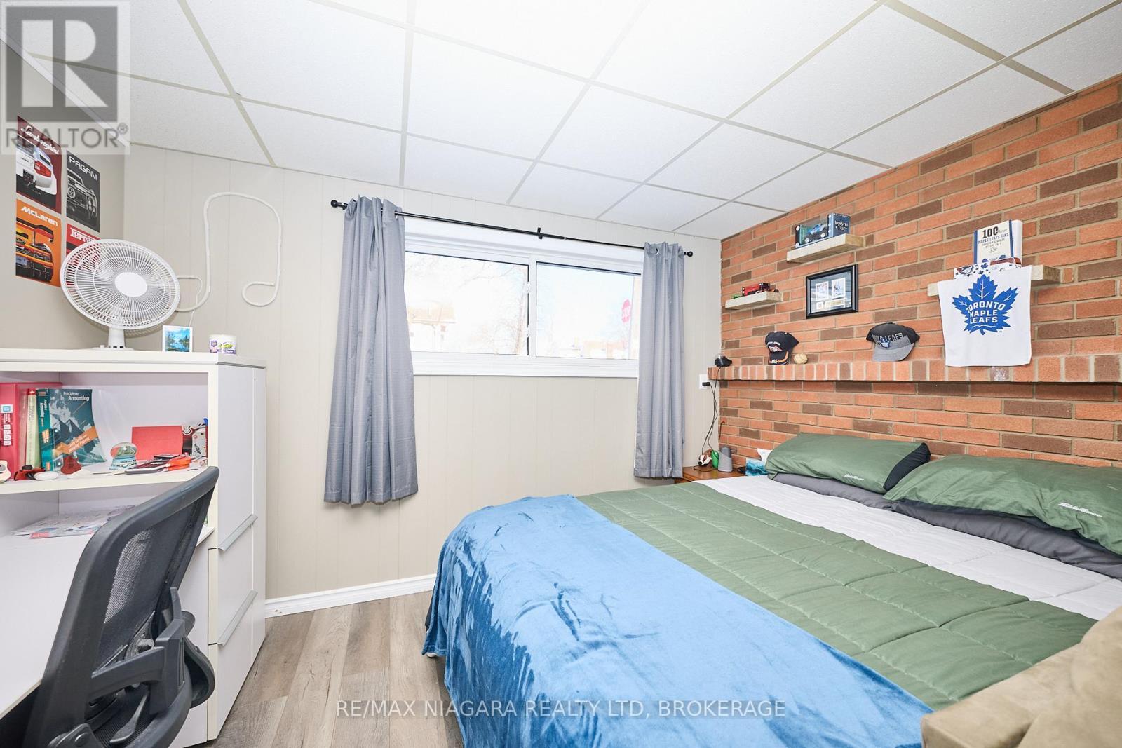 50 Chetwood Street, St. Catharines (Western Hill), ON - Indoor Photo Showing Bedroom