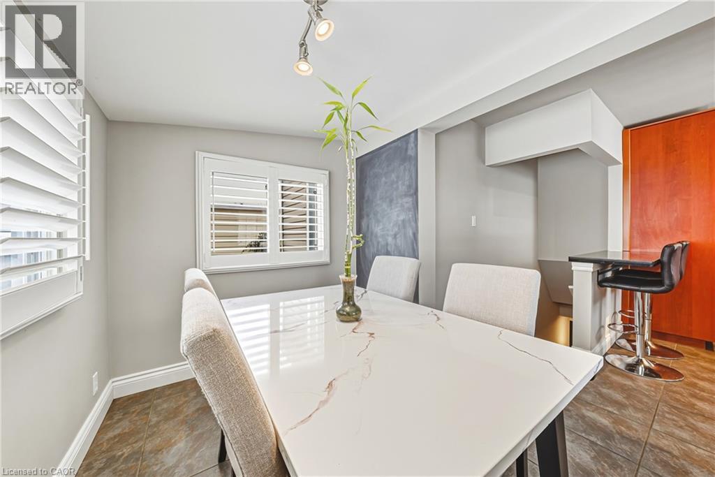 165 E 38Th Street, Hamilton, ON