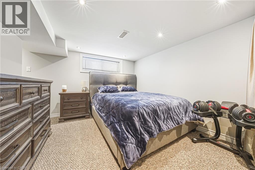 165 E 38Th Street, Hamilton, ON