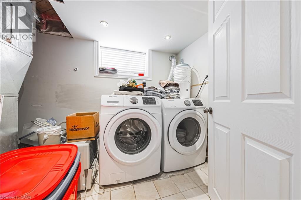 165 E 38Th Street, Hamilton, ON