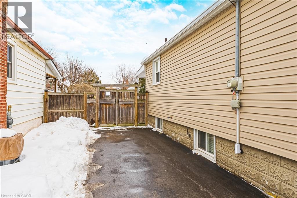 165 E 38Th Street, Hamilton, ON