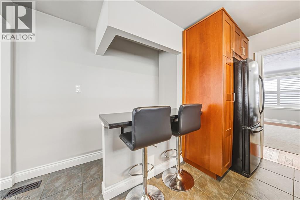 165 E 38Th Street, Hamilton, ON - Indoor