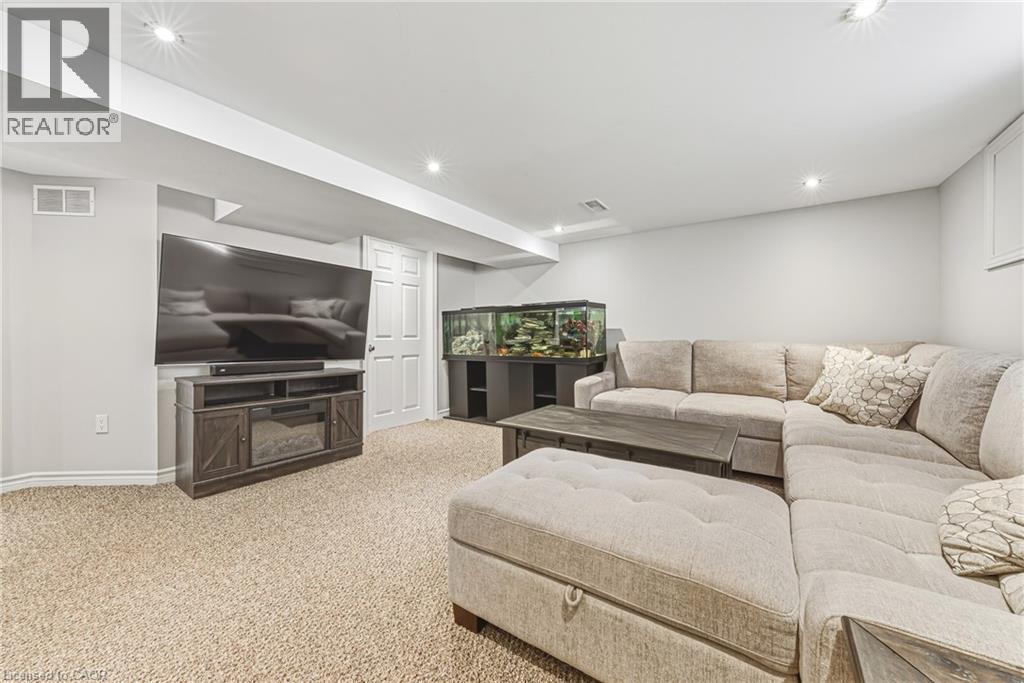 165 E 38Th Street, Hamilton, ON - Indoor