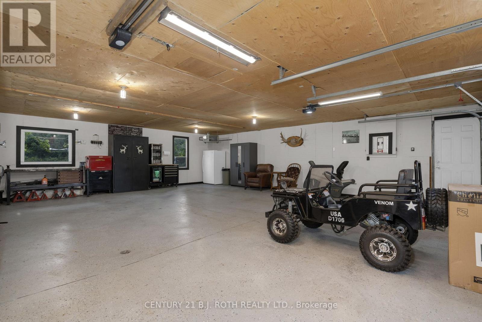 8109 93 Highway, Tiny, ON - Indoor Photo Showing Garage