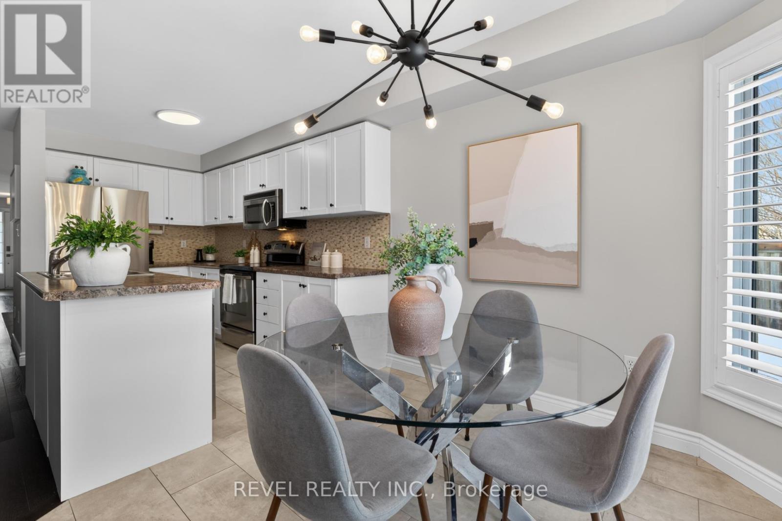 2286 Seton Crescent, Burlington, ON - Indoor