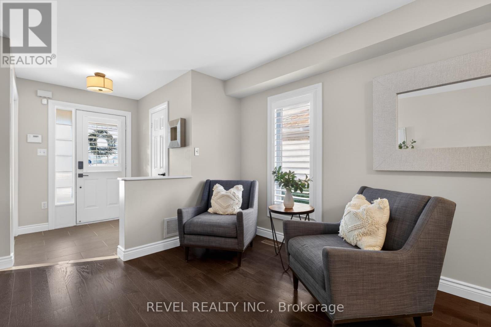 2286 Seton Crescent, Burlington, ON - Indoor Photo Showing Other Room