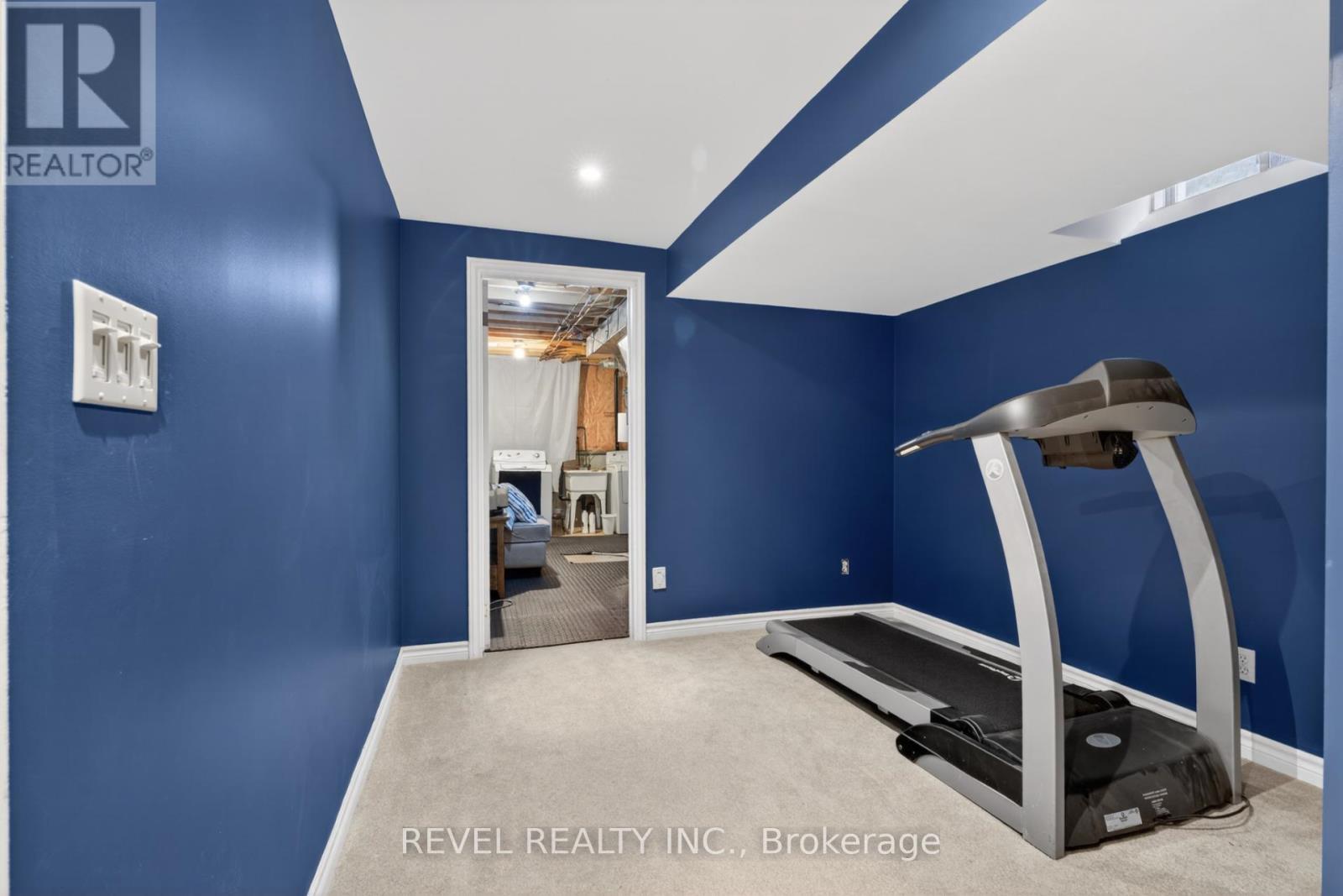 2286 Seton Crescent, Burlington, ON - Indoor