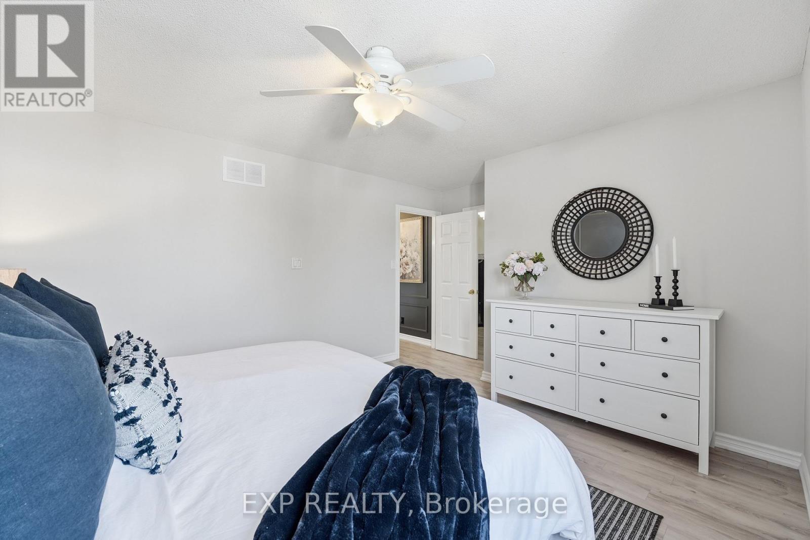 1 - 19 Bartlett Avenue, Grimsby, ON - Indoor Photo Showing Bedroom