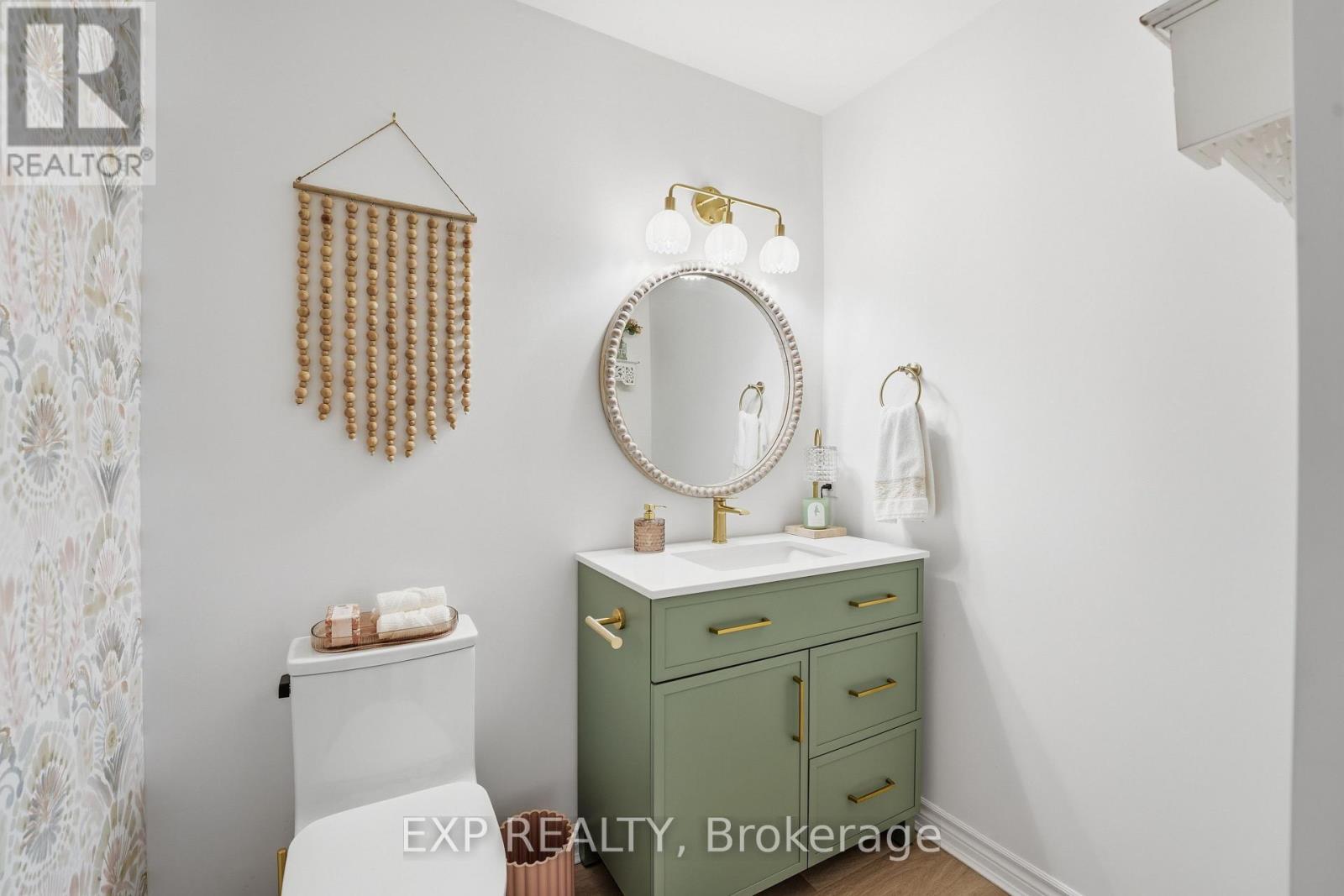 1 - 19 Bartlett Avenue, Grimsby, ON - Indoor Photo Showing Bathroom
