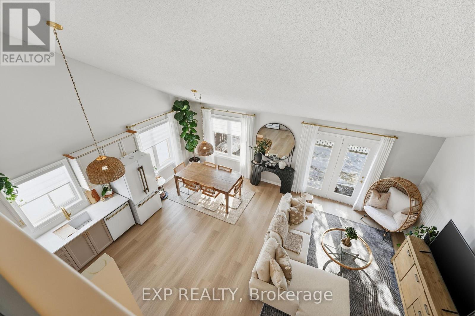 1 - 19 Bartlett Avenue, Grimsby, ON - Indoor Photo Showing Other Room