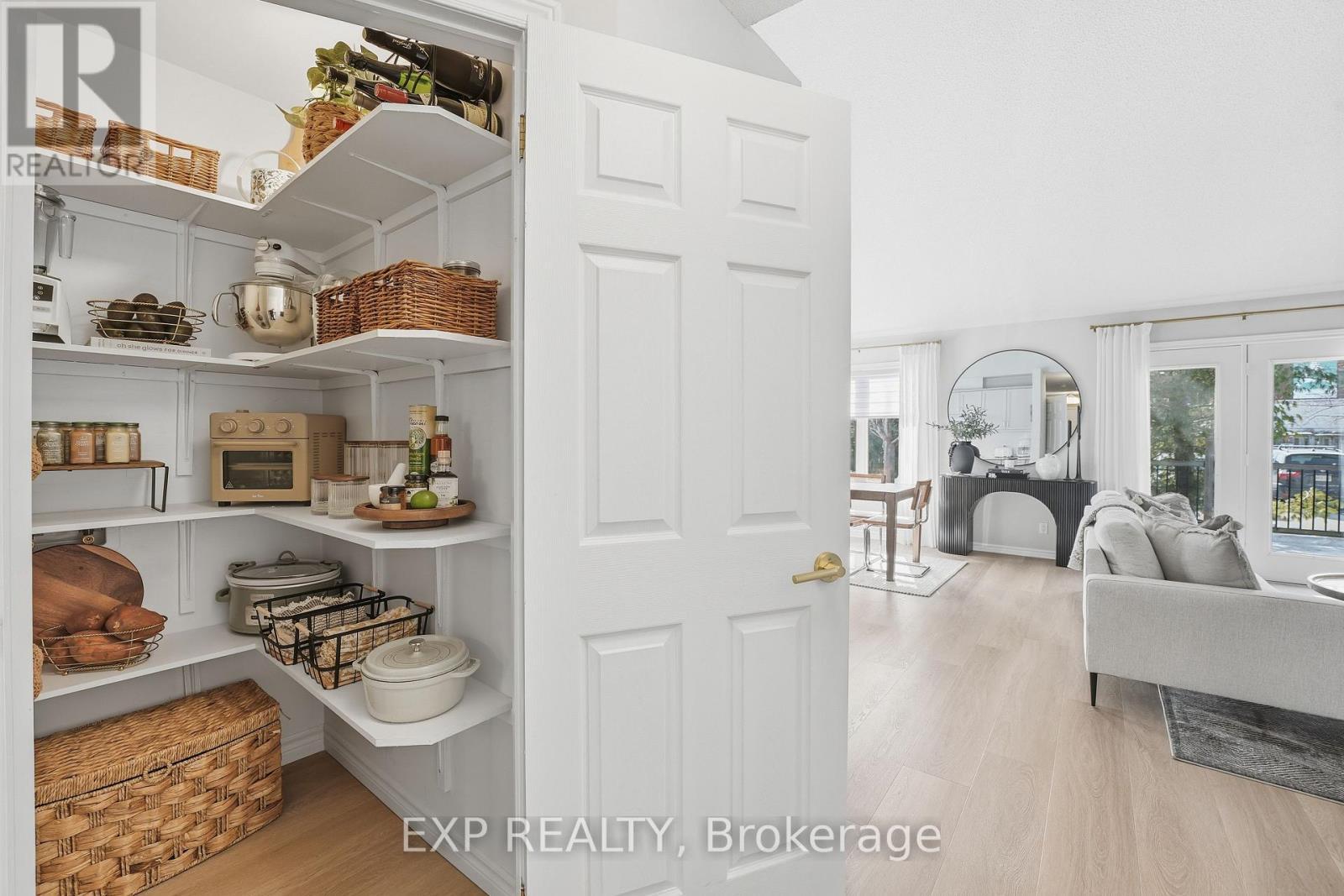 1 - 19 Bartlett Avenue, Grimsby, ON - Indoor Photo Showing Other Room