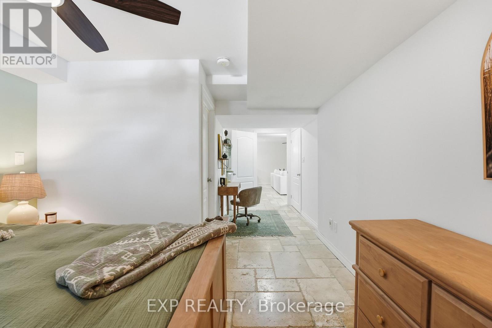 1 - 19 Bartlett Avenue, Grimsby, ON - Indoor Photo Showing Other Room