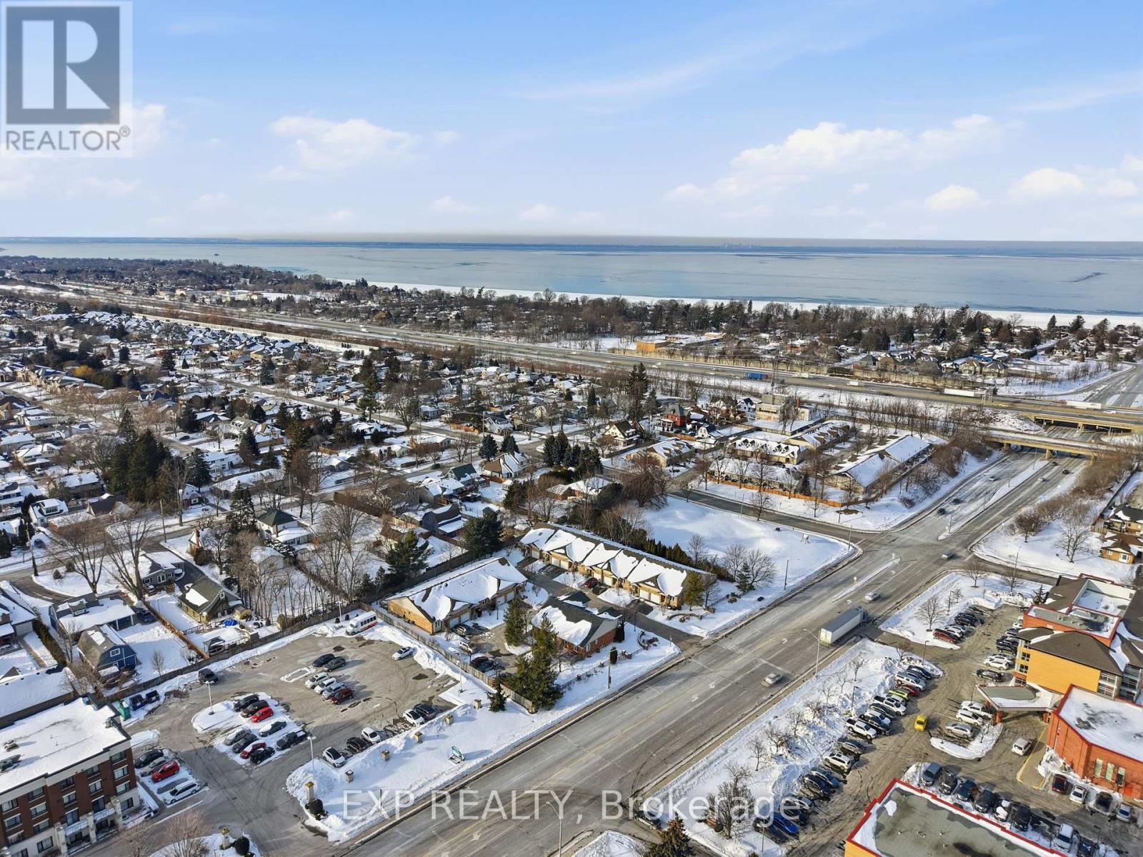 1 - 19 Bartlett Avenue, Grimsby, ON - Outdoor With View