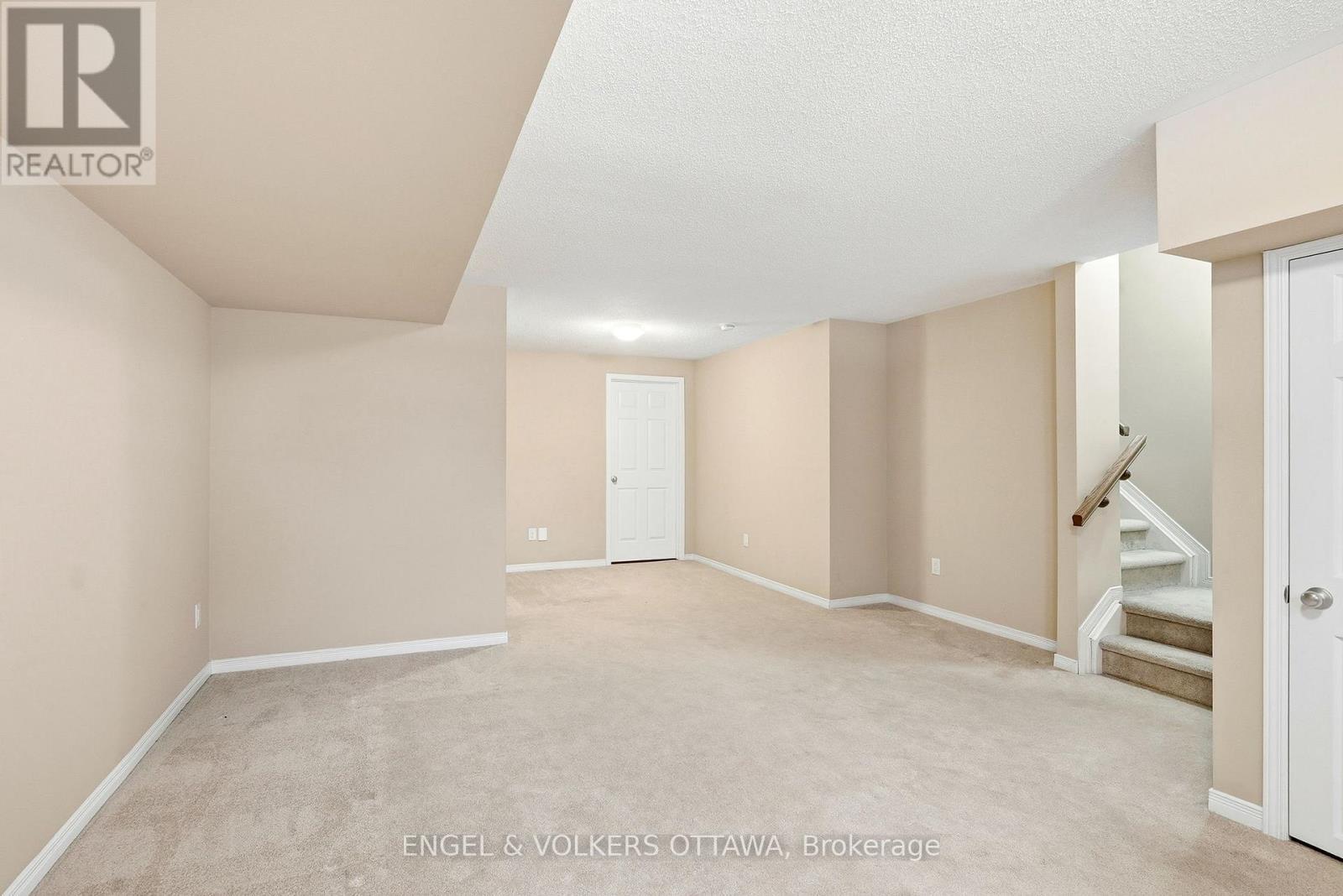 222 Longfields Drive, Ottawa, ON - Indoor Photo Showing Other Room