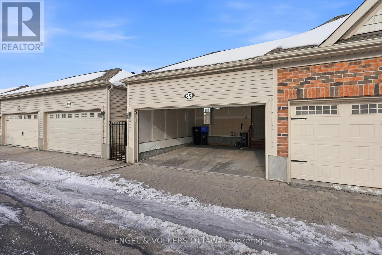 222 Longfields Drive, Ottawa, ON - Outdoor