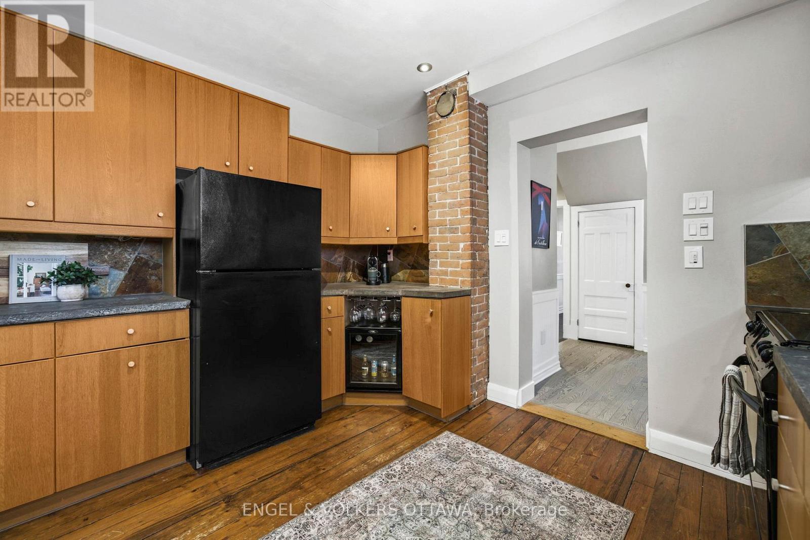 83 Eccles Street, Ottawa, ON - Indoor Photo Showing Kitchen