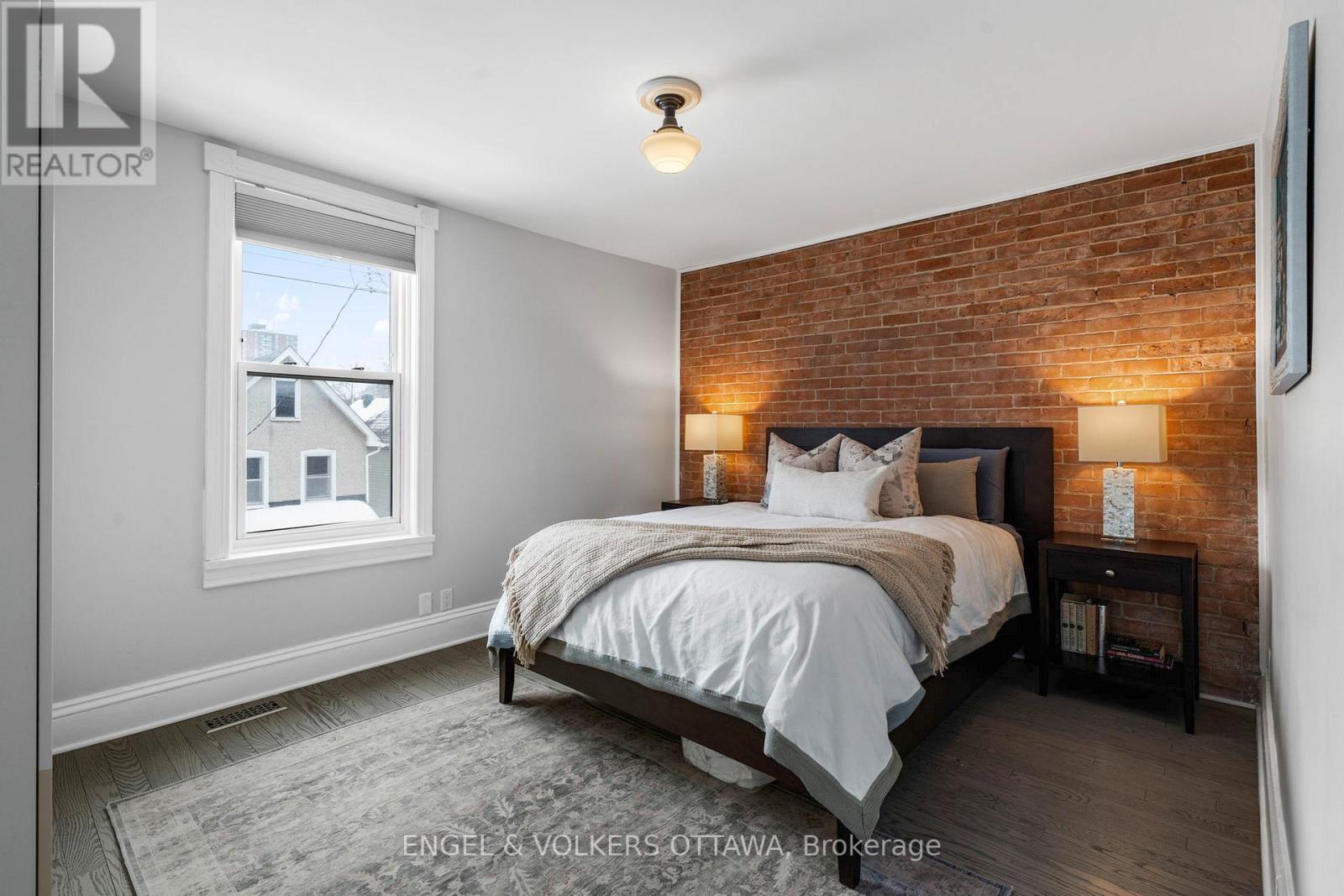 83 Eccles Street, Ottawa, ON - Indoor Photo Showing Bedroom
