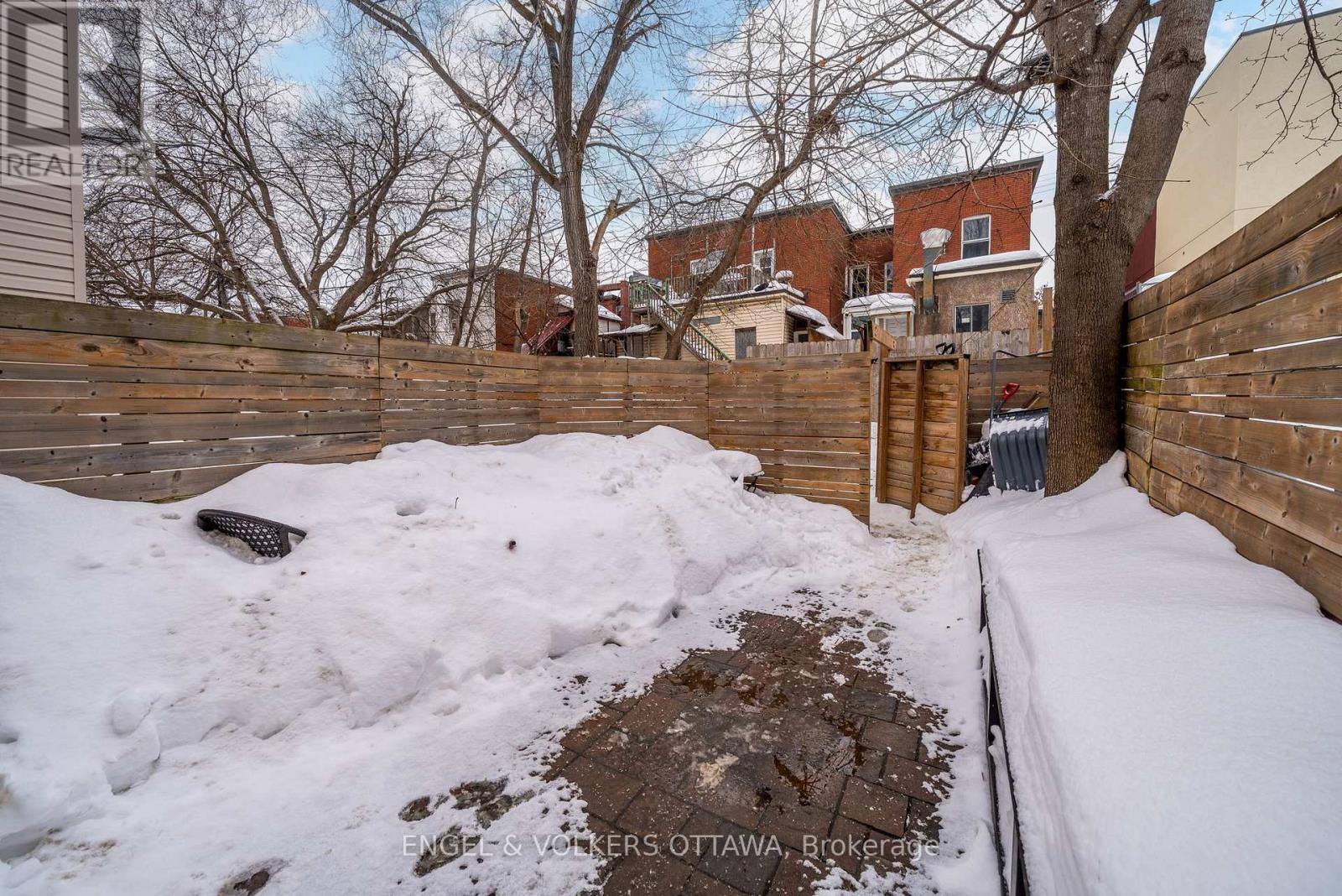 83 Eccles Street, Ottawa, ON - Outdoor