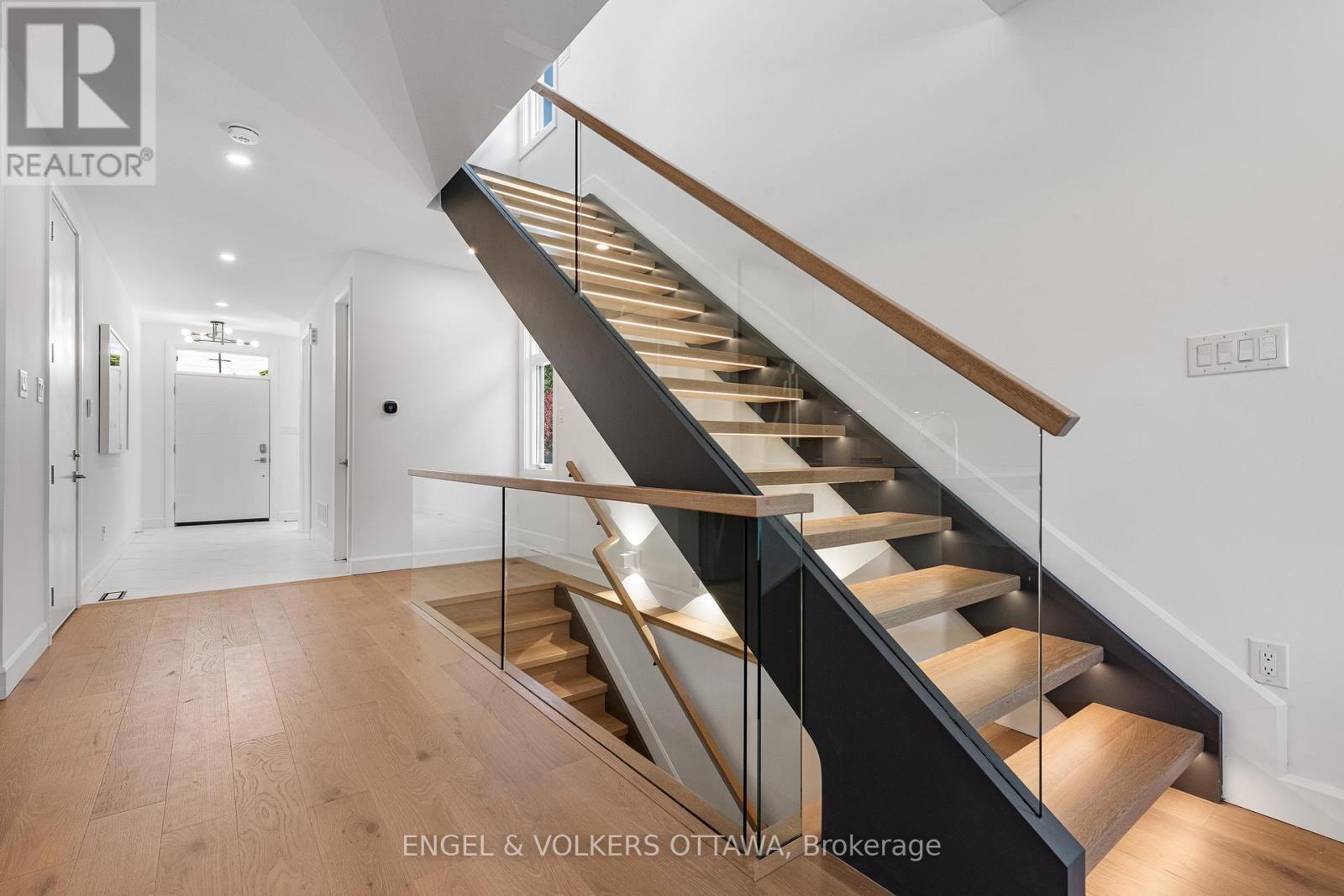 493 Highcroft Avenue, Ottawa, ON - Indoor Photo Showing Other Room