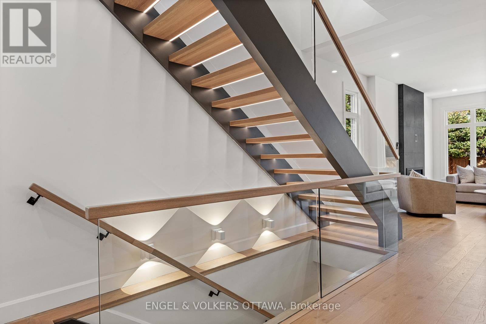 493 Highcroft Avenue, Ottawa, ON - Indoor Photo Showing Other Room