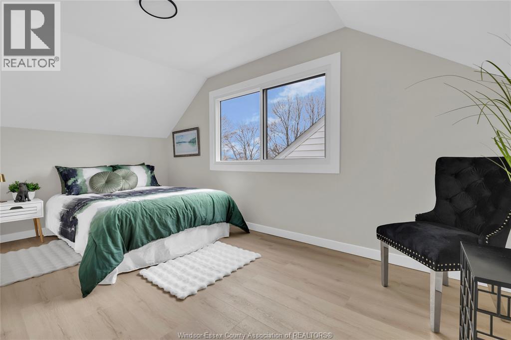 2351 Elsmere, Windsor, ON - Indoor Photo Showing Bedroom