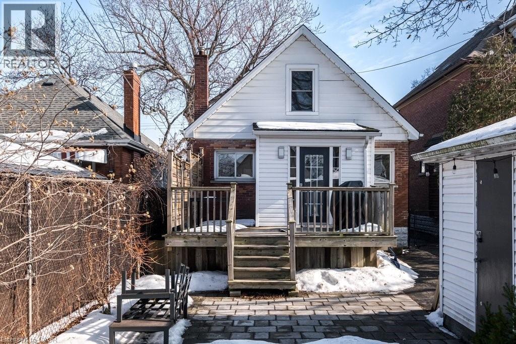 100 Graham Avenue S, Hamilton, ON - Outdoor With Deck Patio Veranda