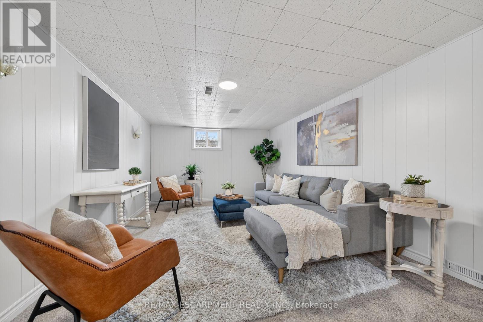 5 Mountbatten Drive, Hamilton, ON - Indoor Photo Showing Other Room