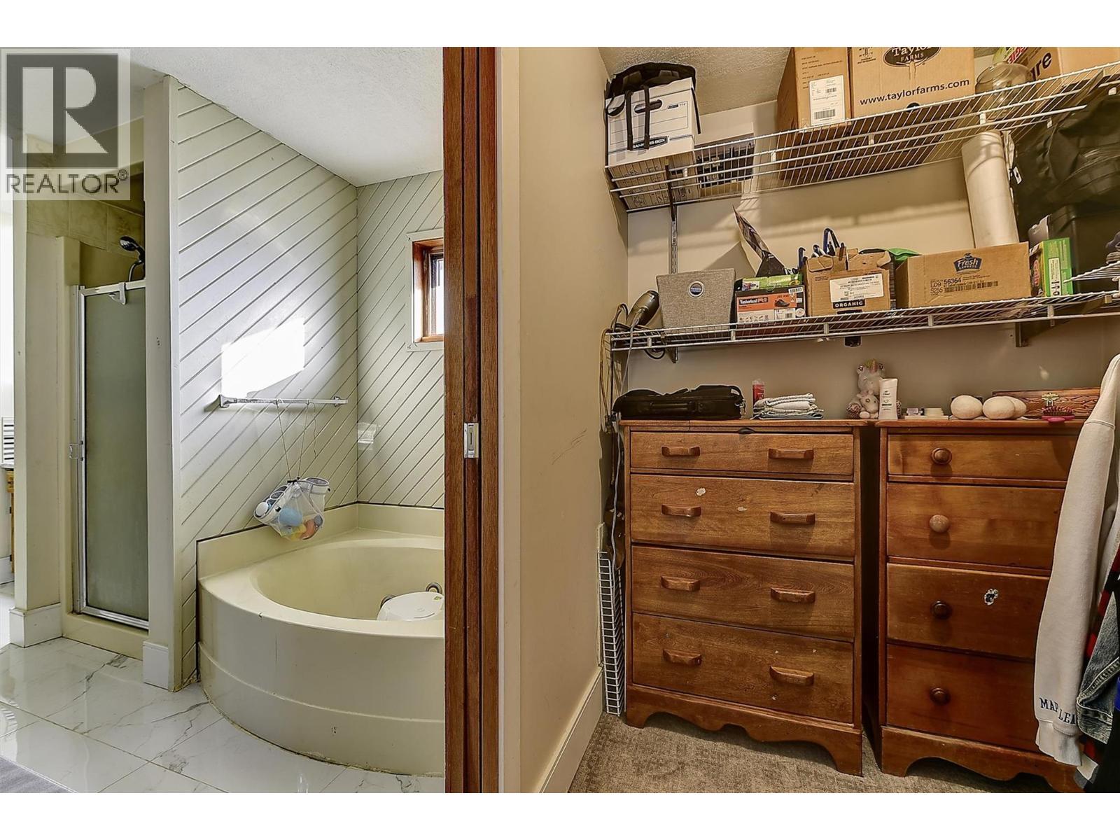 9810 Venables Drive, Coldstream, BC - Indoor Photo Showing Bathroom