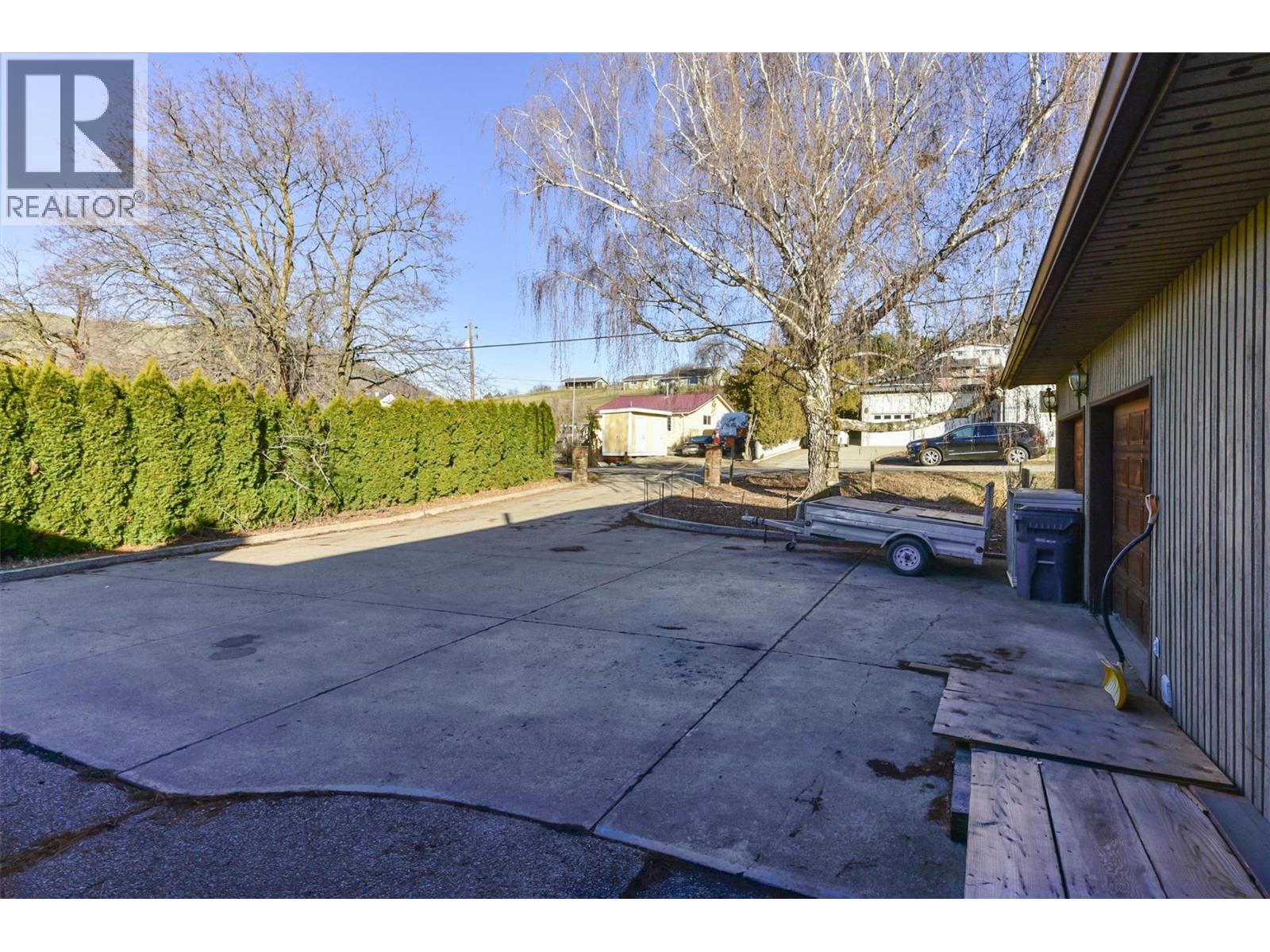 9810 Venables Drive, Coldstream, BC - Outdoor