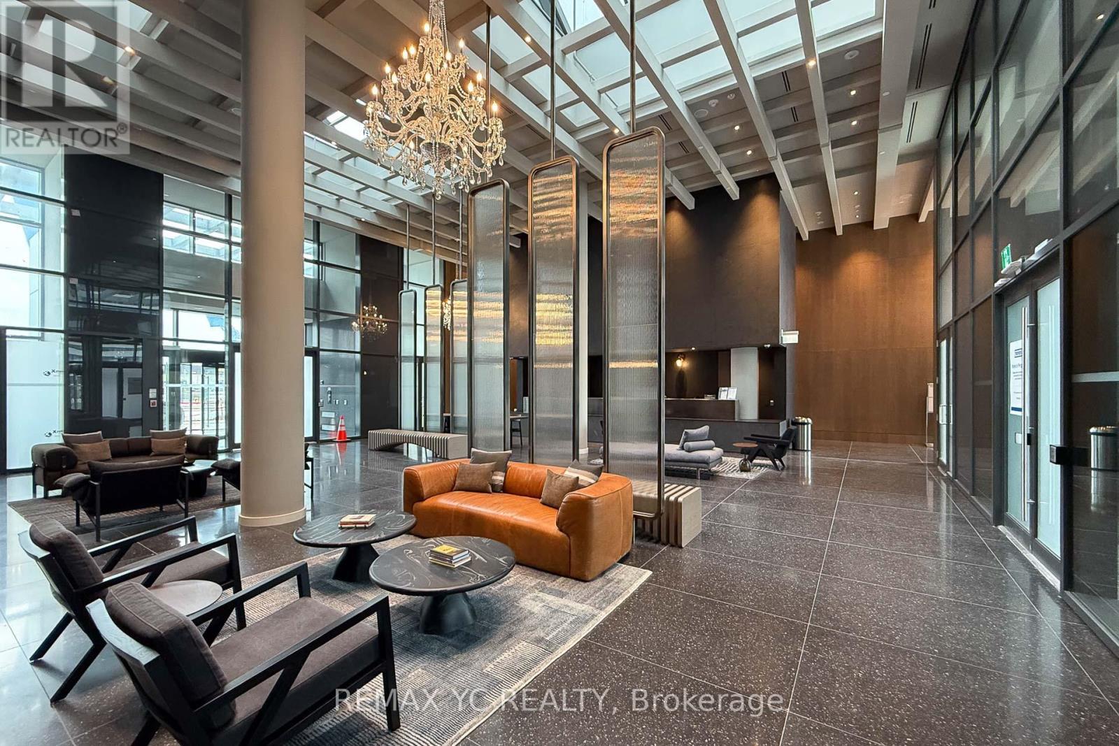 3910 - 28 Interchange Way, Vaughan, ON - Photo Showing Other Room