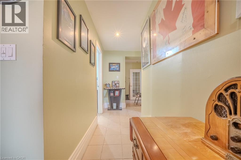 86 Birge Street, Hamilton, ON - Indoor