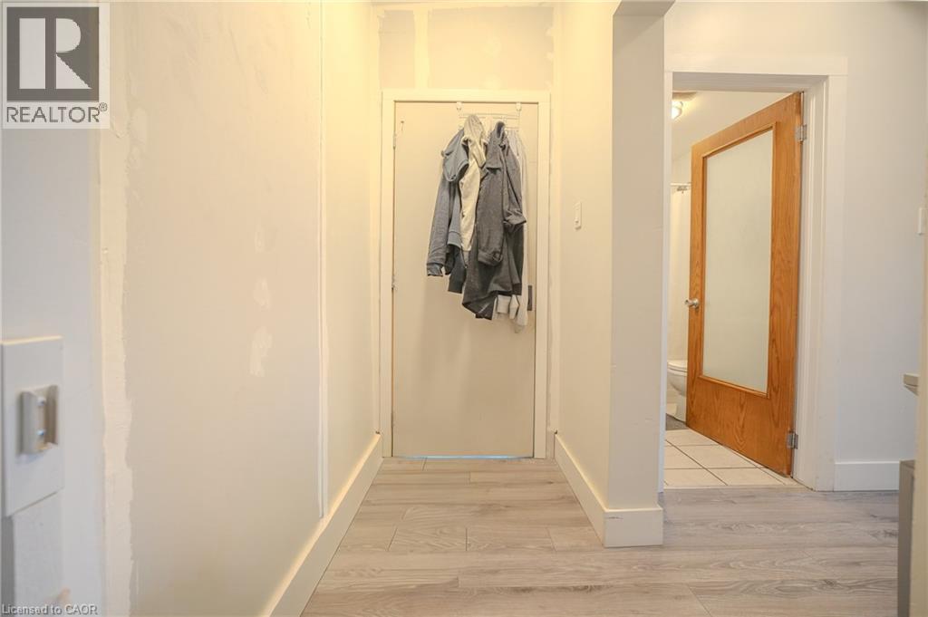 86 Birge Street, Hamilton, ON - Indoor Photo Showing Other Room