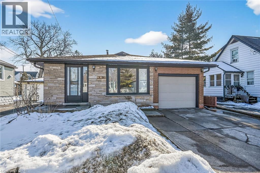 280 Thayer Avenue, Hamilton, ON - Outdoor With Facade