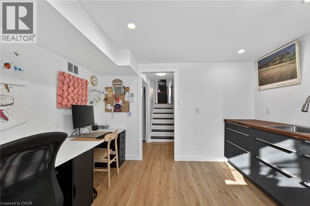 280 Thayer Avenue, Hamilton, ON - Indoor Photo Showing Office