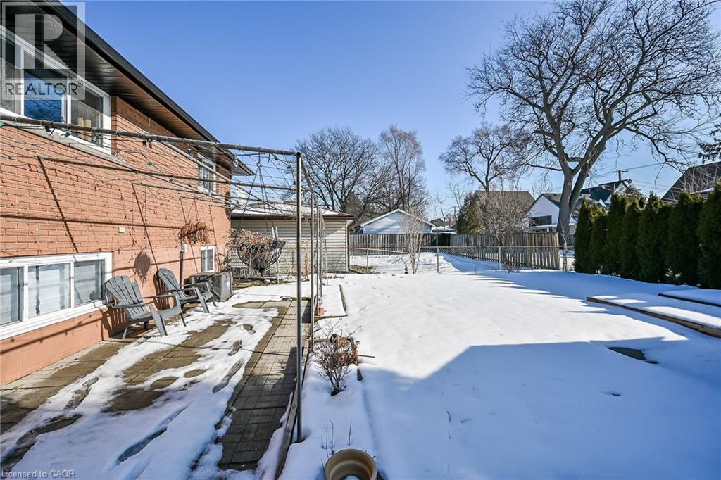 280 Thayer Avenue, Hamilton, ON - Outdoor