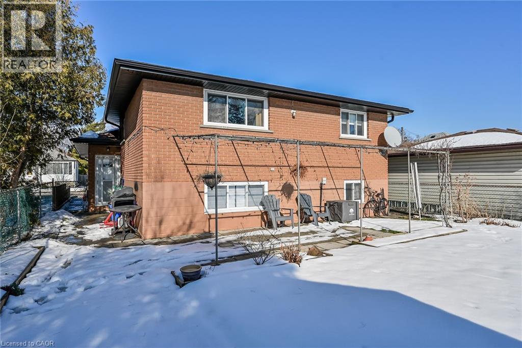 280 Thayer Avenue, Hamilton, ON - Outdoor