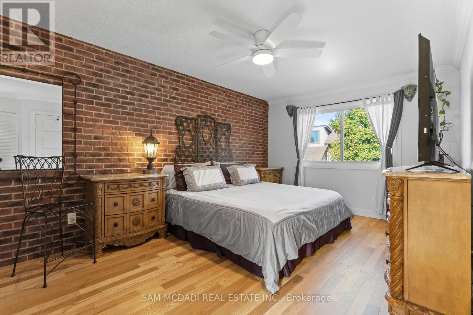 7 Pierpont Place, Mississauga, ON - Indoor Photo Showing Bedroom