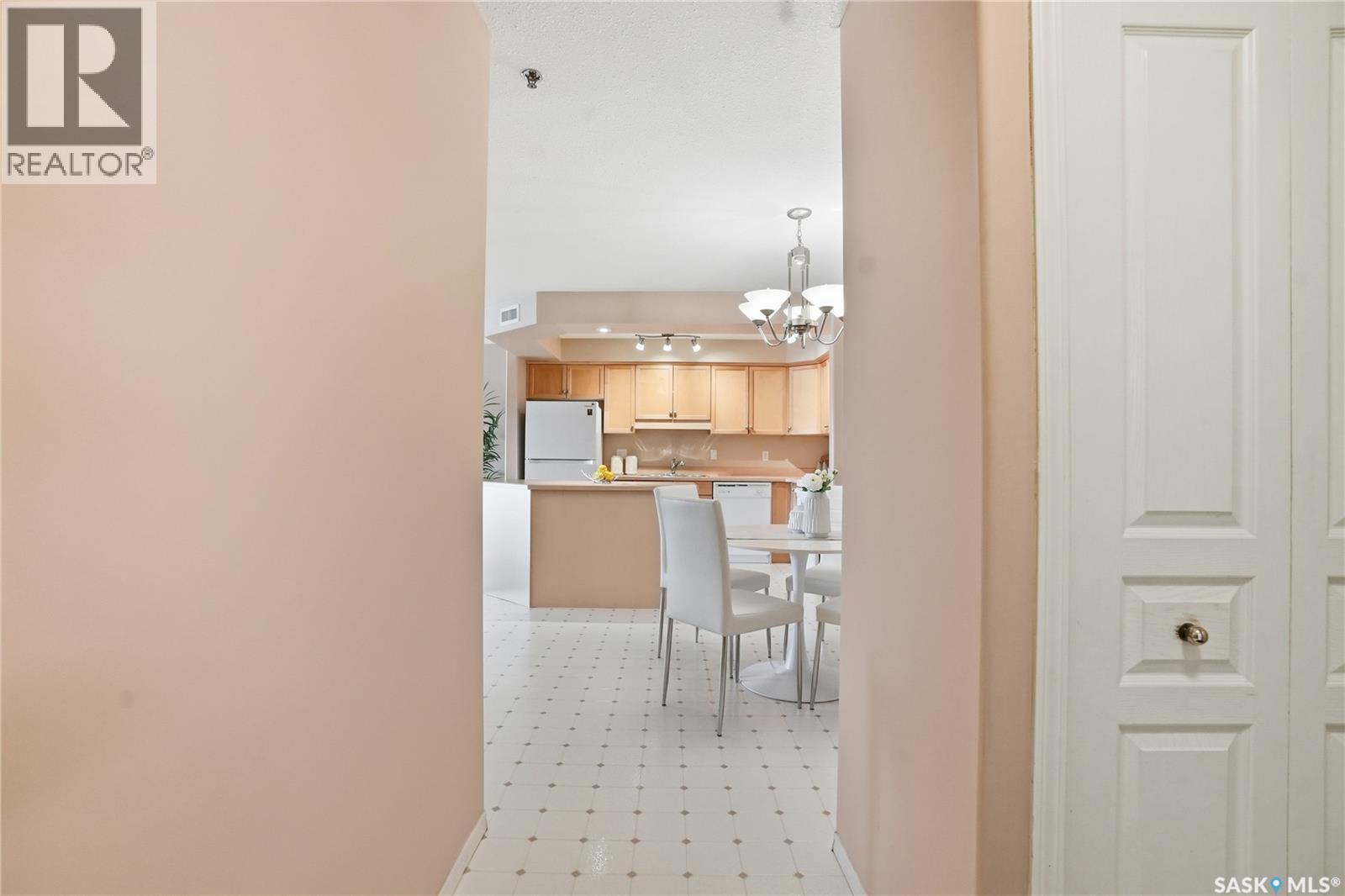 102 2213 Adelaide Street E, Saskatoon, SK - Indoor