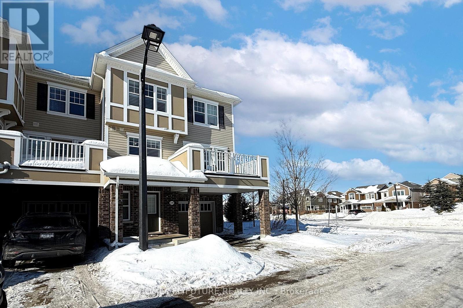 239 Netherby Lane, Kitchener, ON - Outdoor With Facade