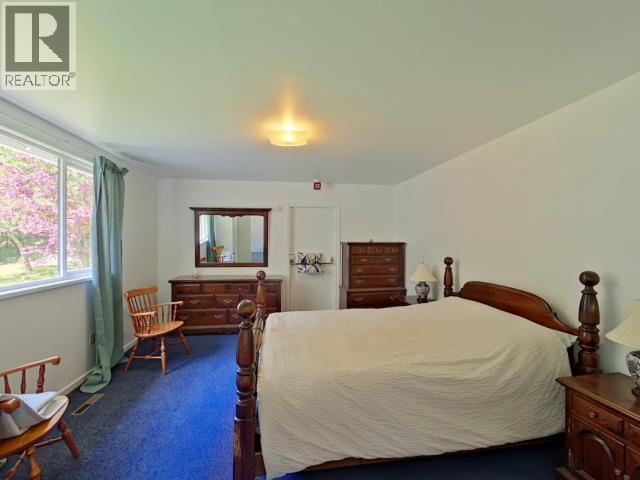 6237 Lund, Powell River, BC - Indoor Photo Showing Bedroom