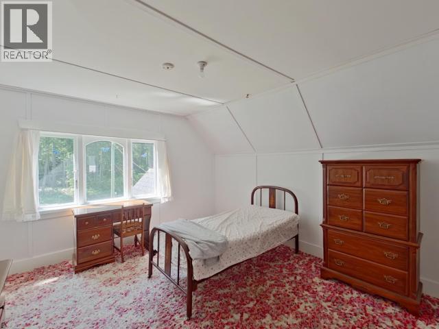 6237 Lund, Powell River, BC - Indoor Photo Showing Bedroom