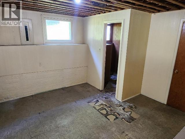 6237 Lund, Powell River, BC - Indoor Photo Showing Basement