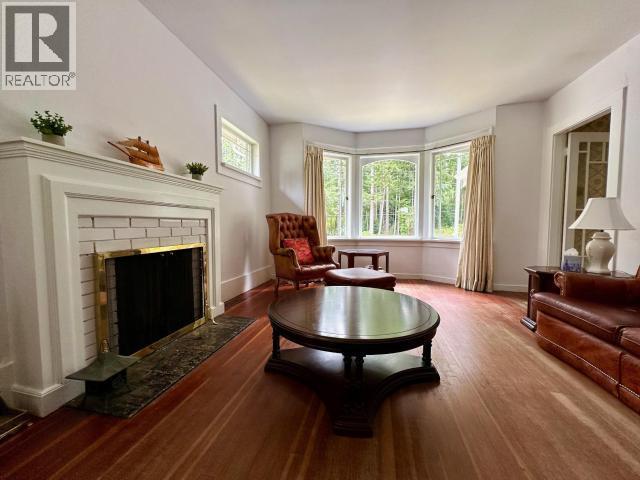 6237 Lund, Powell River, BC - Indoor Photo Showing Living Room With Fireplace