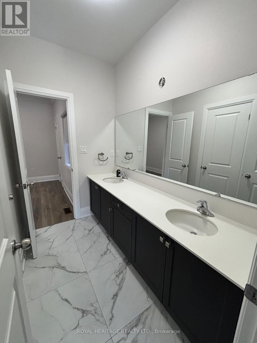 65 Conarty Crescent E, Whitby, ON - Indoor Photo Showing Bathroom
