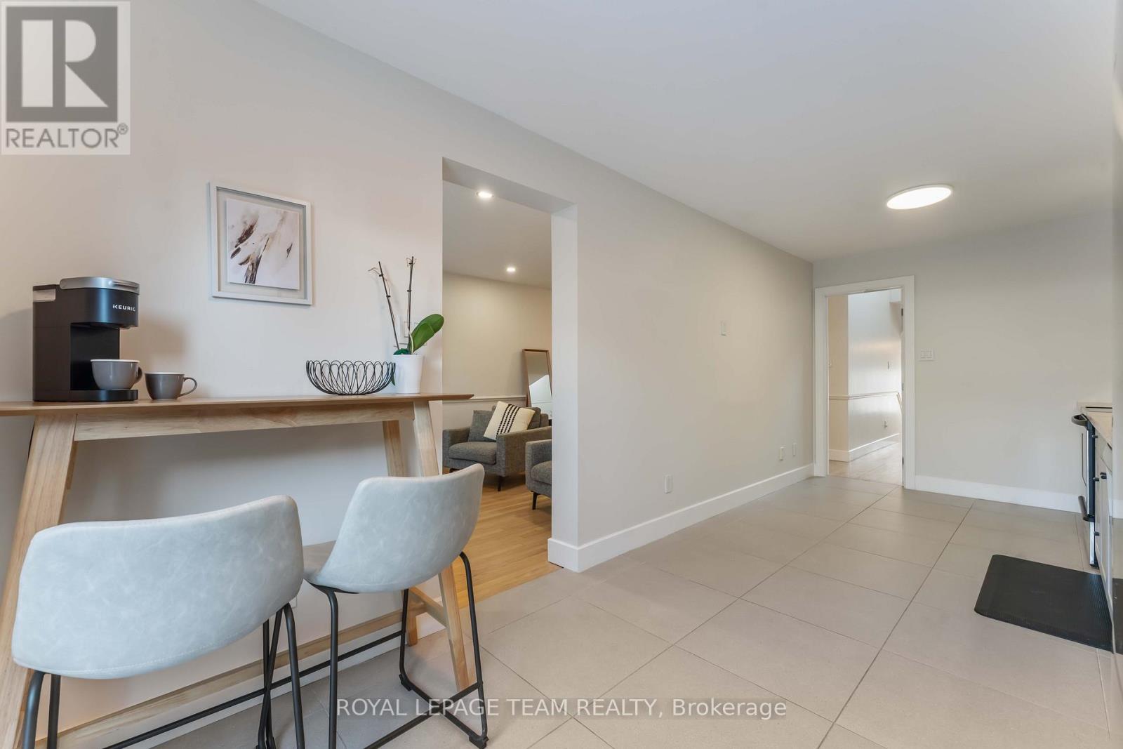 57 Redpath Drive, Ottawa, ON - Indoor